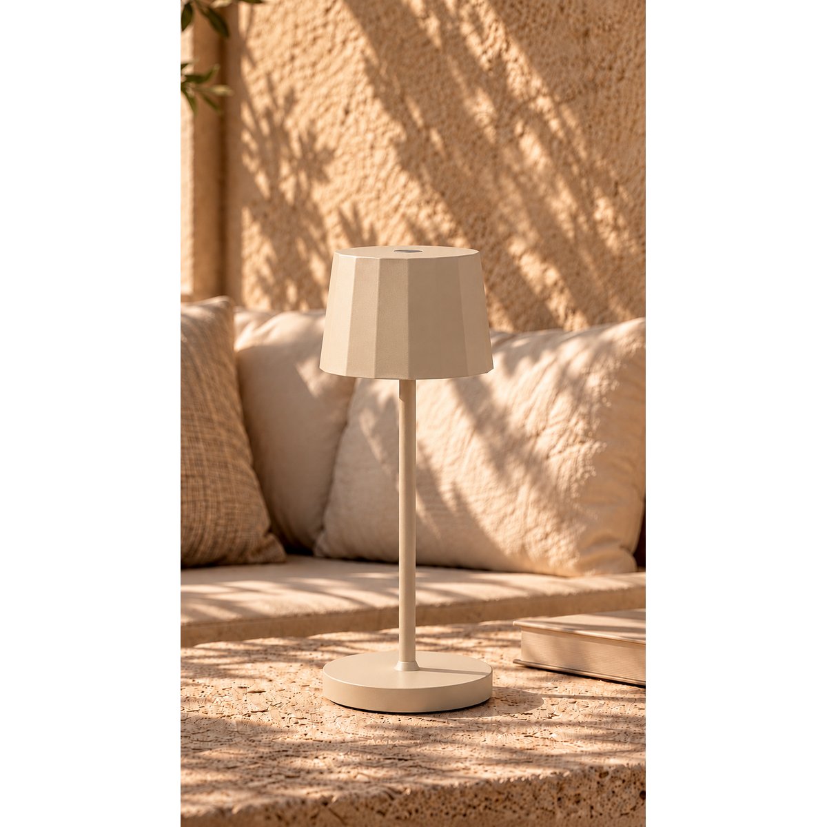 Lampe à poser LED sans fil rechargeable H 20 cm, métal, FACET sable, ALTASSINA