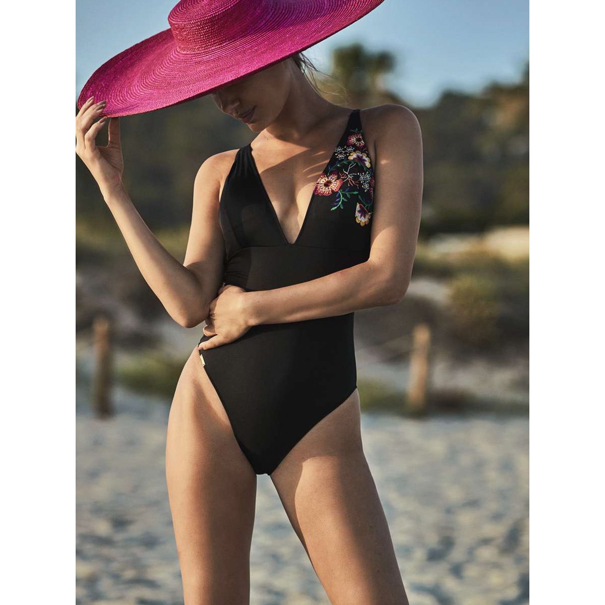 Maillot de bain une pièce triangle préformé multipositions Julieta noir, SELMARK MARE