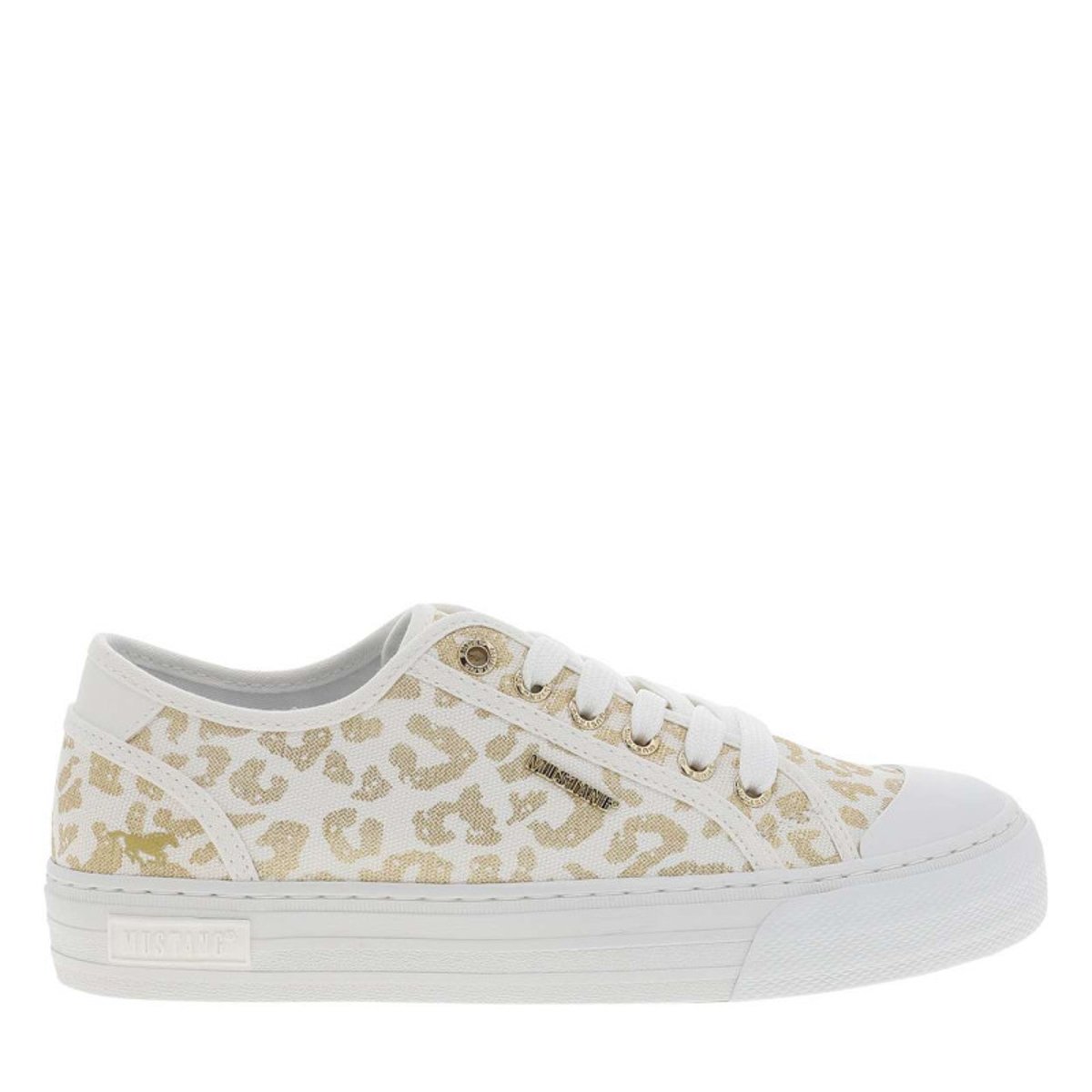 Tennis toile basse blanches avec un talon plat et des lacets blanc, MUSTANG