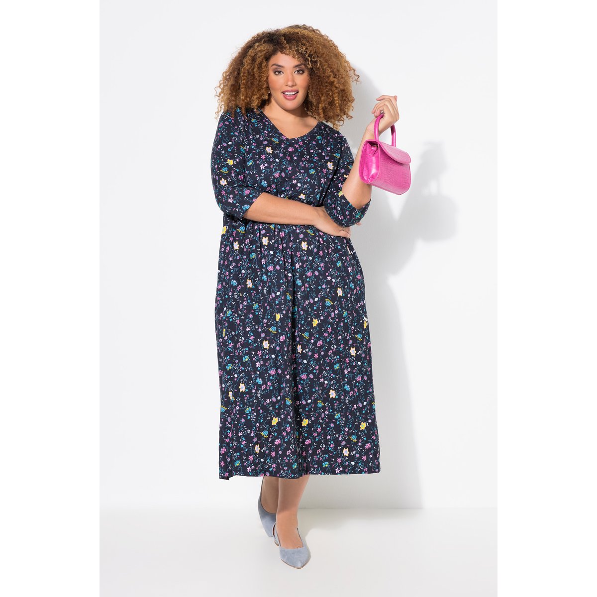 Robe en jersey coupe évasée, motif cachemire noir, ULLA POPKEN
