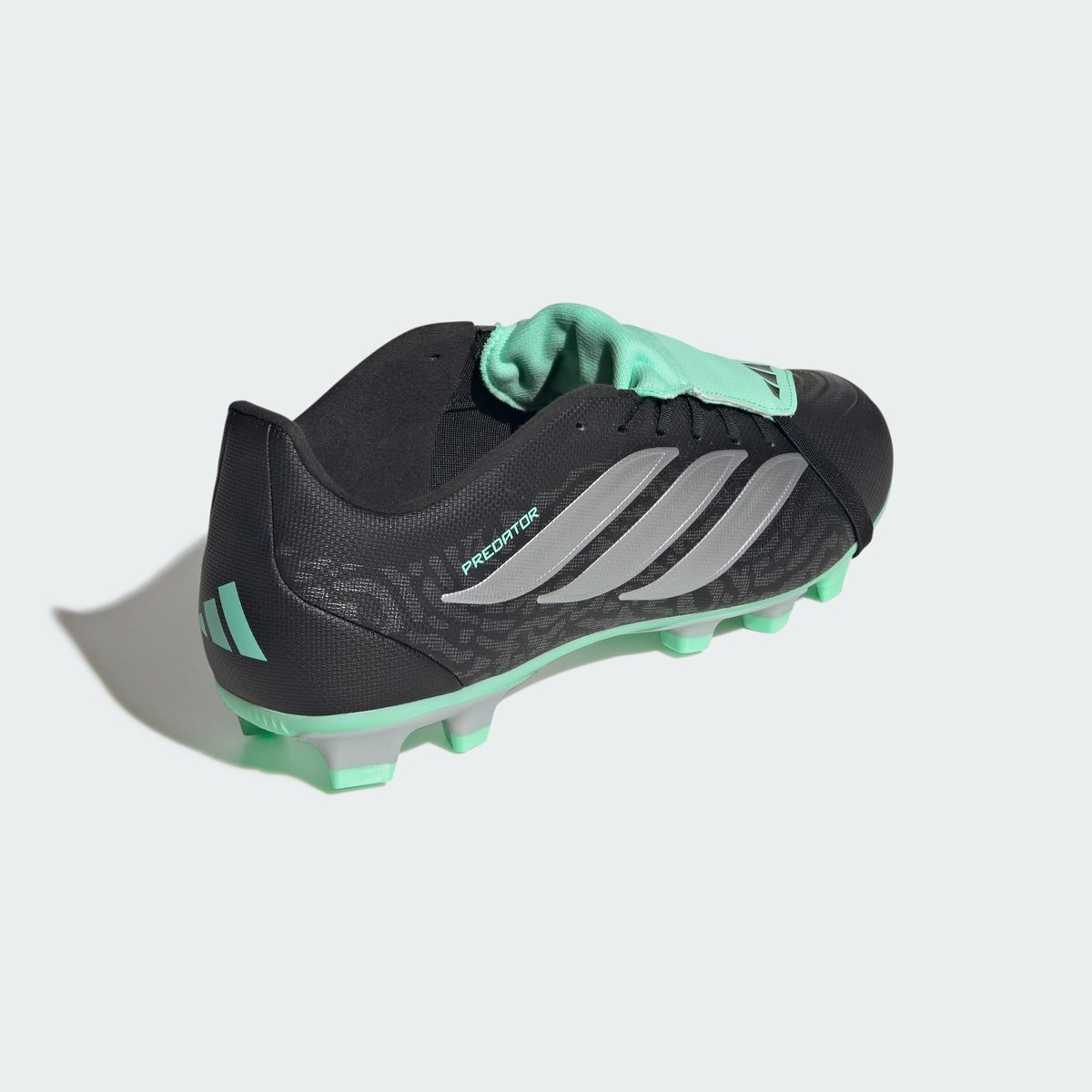 Chaussure De Football Languette Rabattue Predator Club Terrain Souple/Multi-Surfaces core black / silver metallic / pulse mint, adidas Performance
