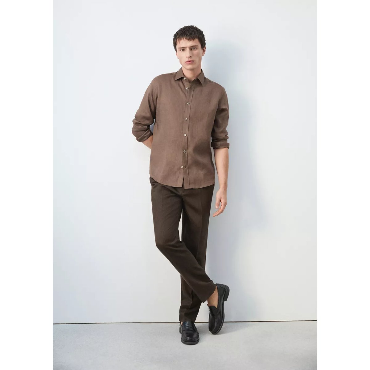 Chemise regular fit 100 % lin chocolat, MANGO MAN