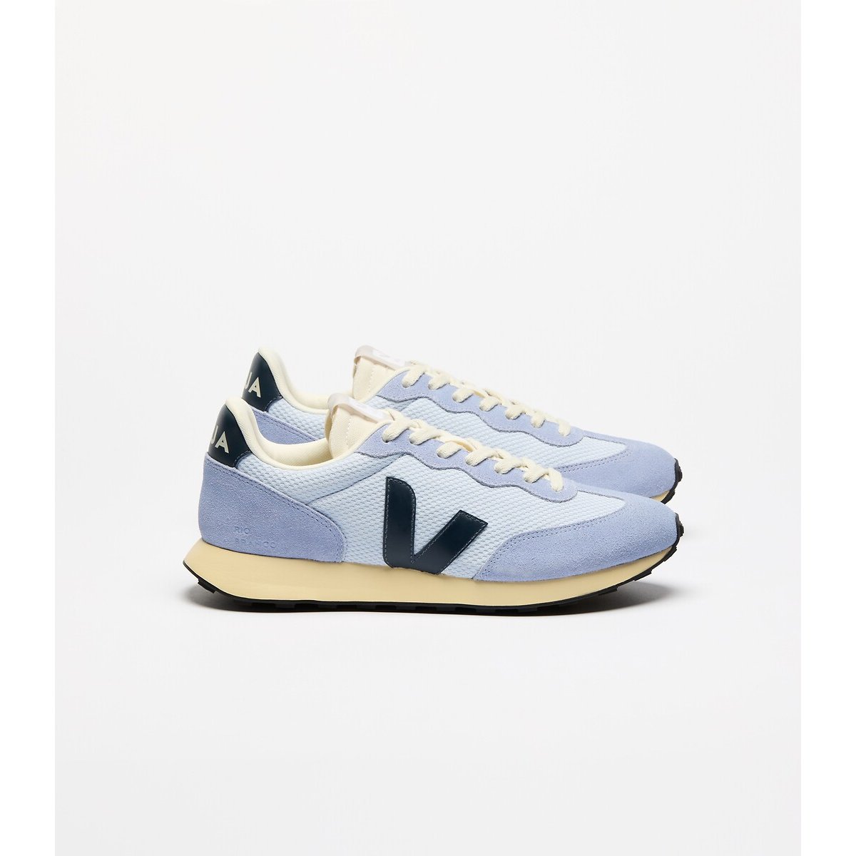 Rio Branco II Trainers light blue, VEJA