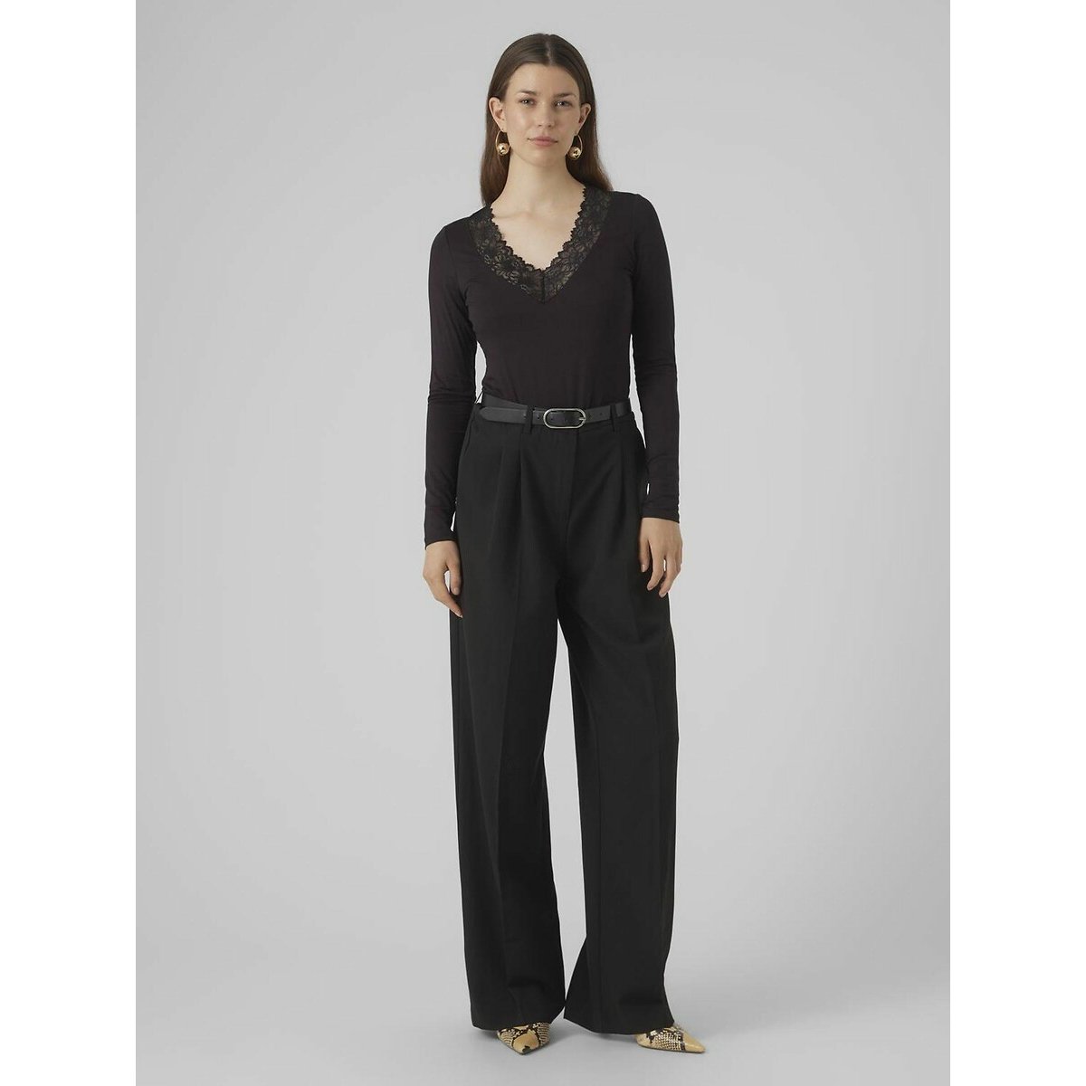 Long Sleeve T-Shirt with Lace-Trimmed V-Neck black, VERO MODA