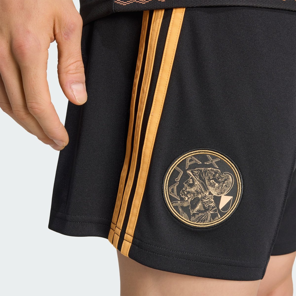 Short Extérieur Ajax Amsterdam 26/27 Short Extérieur Ajax Amsterdam 26/27 black / hazy orange, adidas Performance