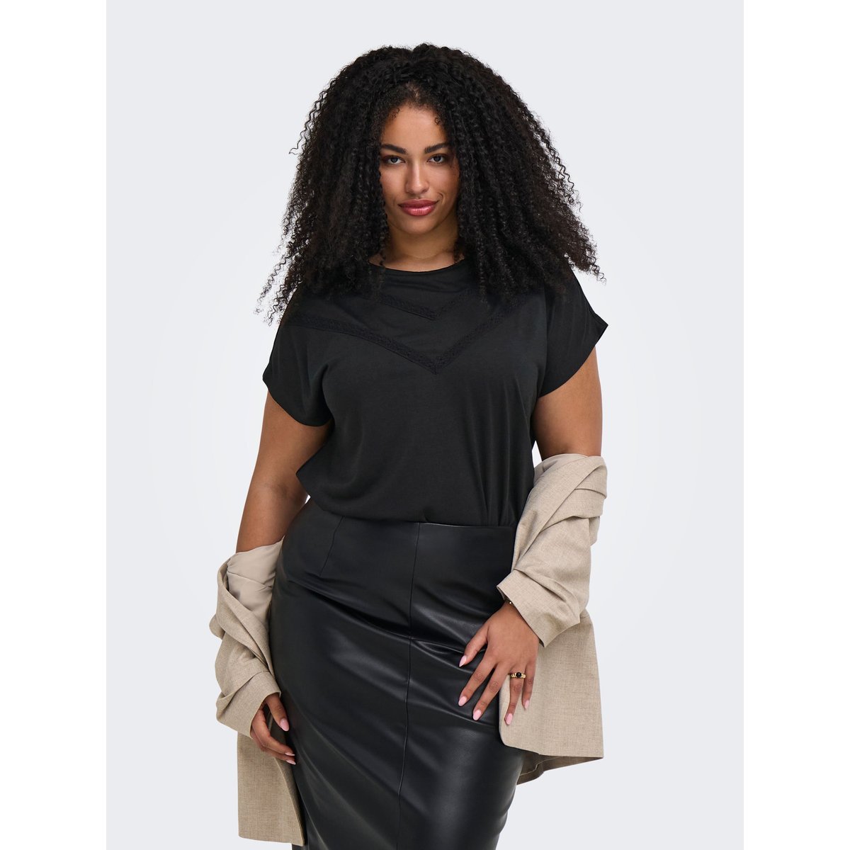 T-Shirt black 1, ONLY CARMAKOMA
