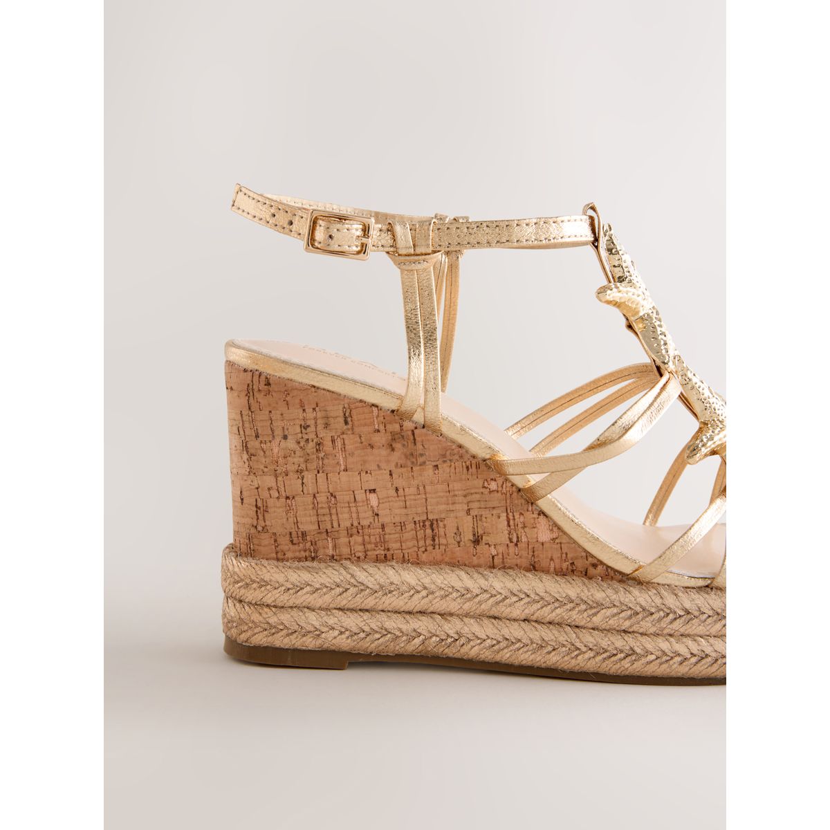 Chaussures compensées breloque étoile de mer doré, NEXT