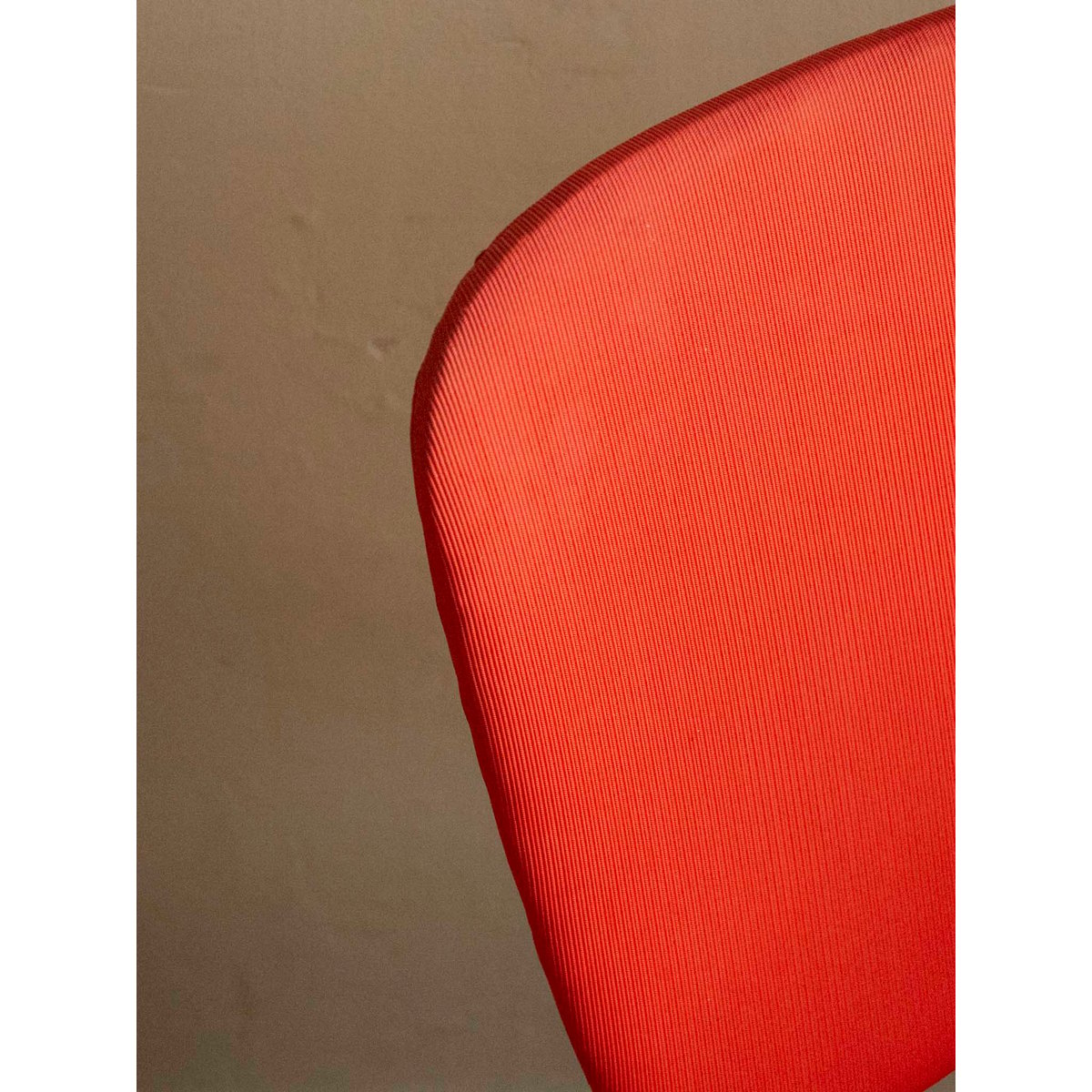 Chaise de bureau à l'élégance audacieuse Alma N°1648 - Bon état rouge, DEBONGOUT