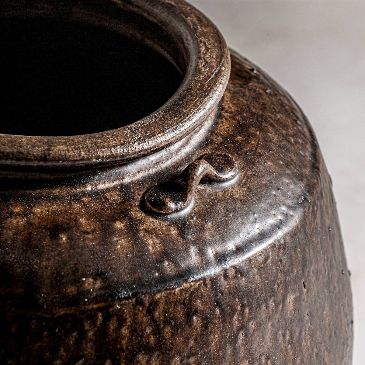Vase en céramique style colonial brun nuancé, RECOLLECTION