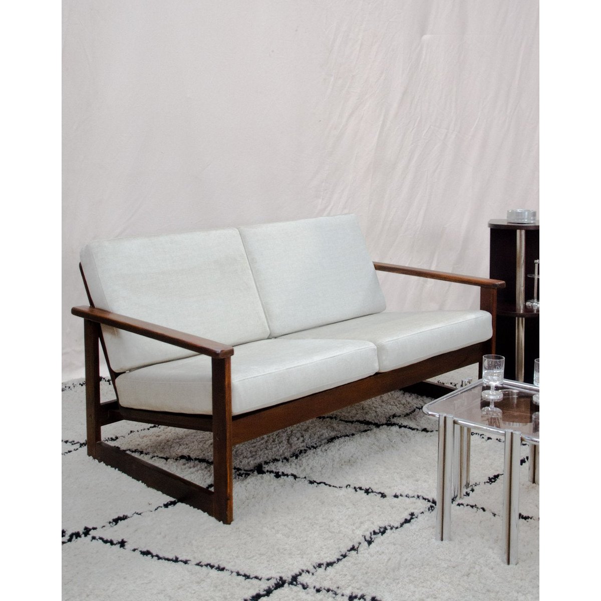Banquette en pin et en tissu Clara N°157 - Bon état bois foncé, DEBONGOUT