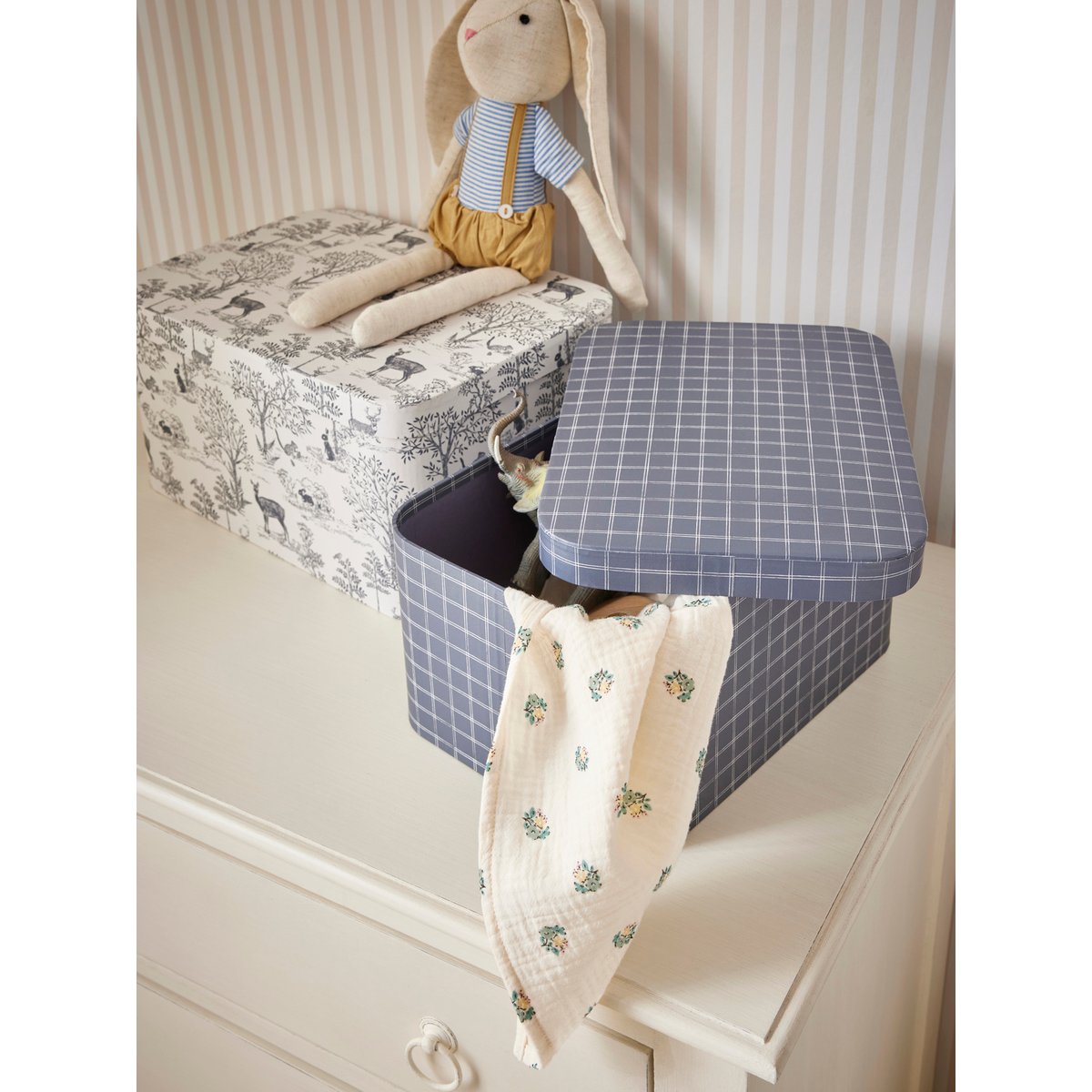 Boîte gigogne "petit Jouy" par lot de 2 carreaux bleu, CYRILLUS