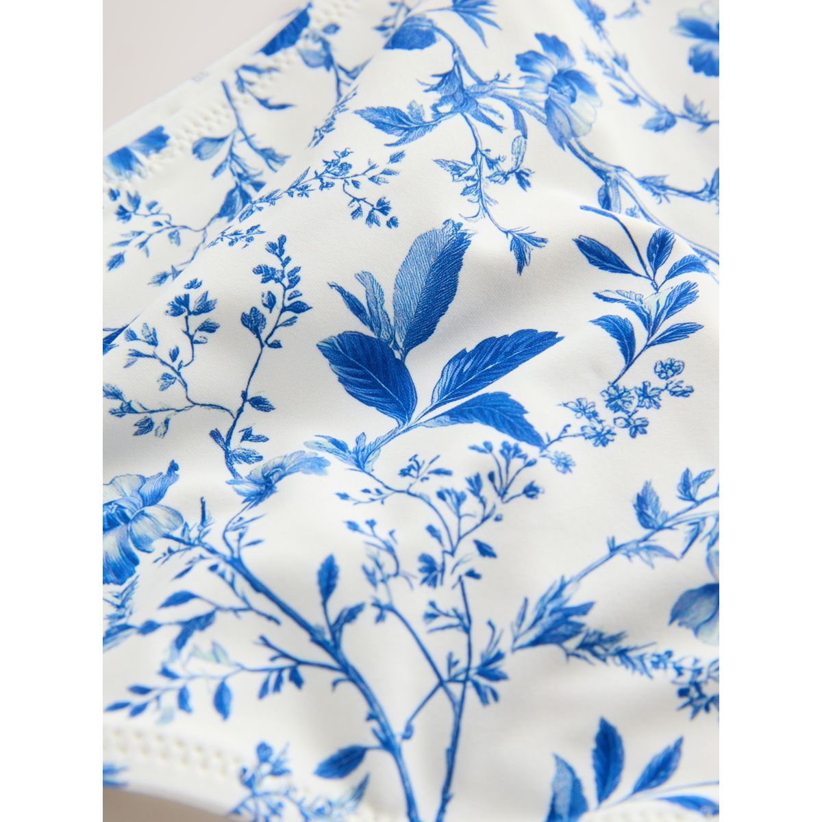 Bas de bikini noué sur les côtés blanc crème/bleu à petits motifs floraux, NEXT