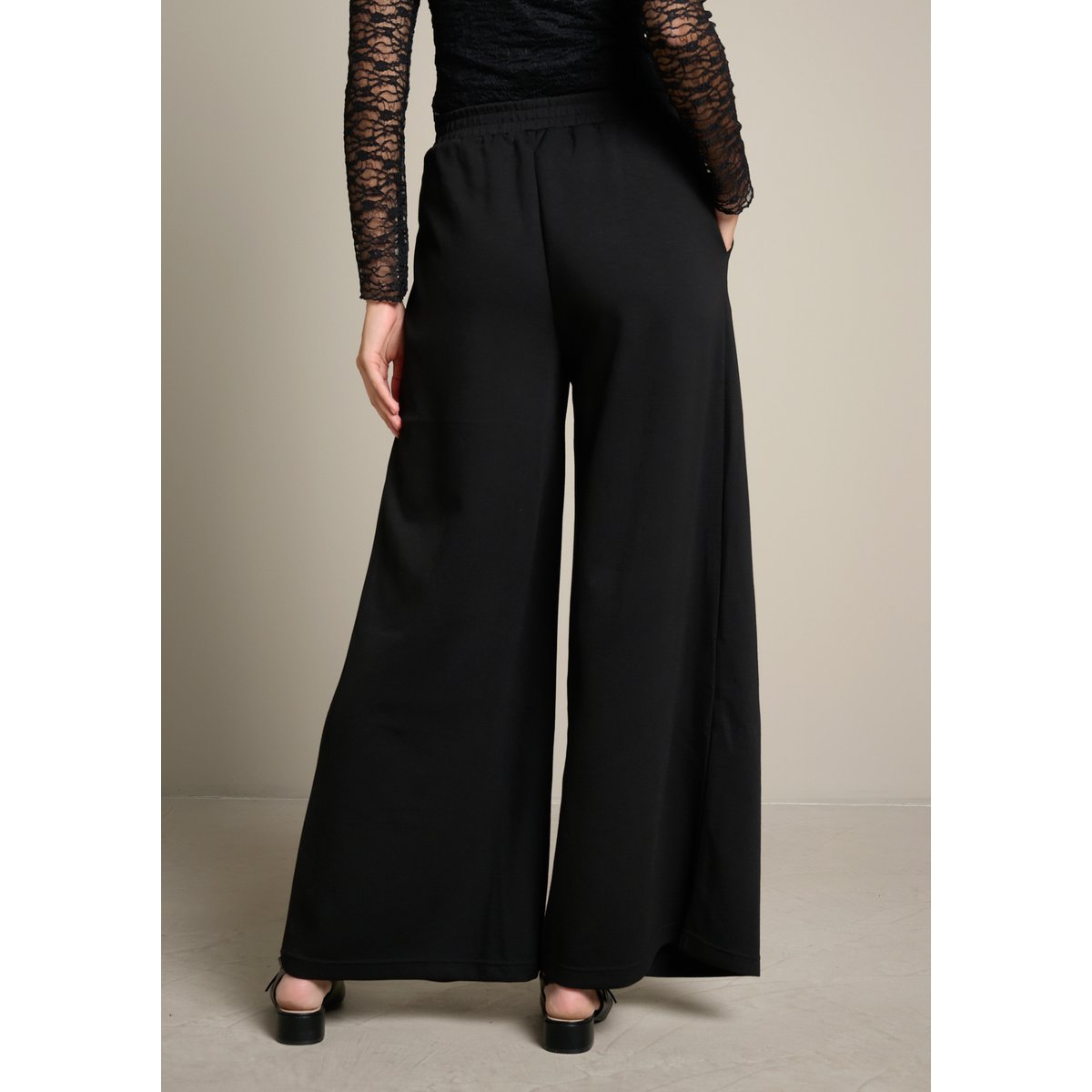 Pantalon ample à plis noir, LOLALIZA