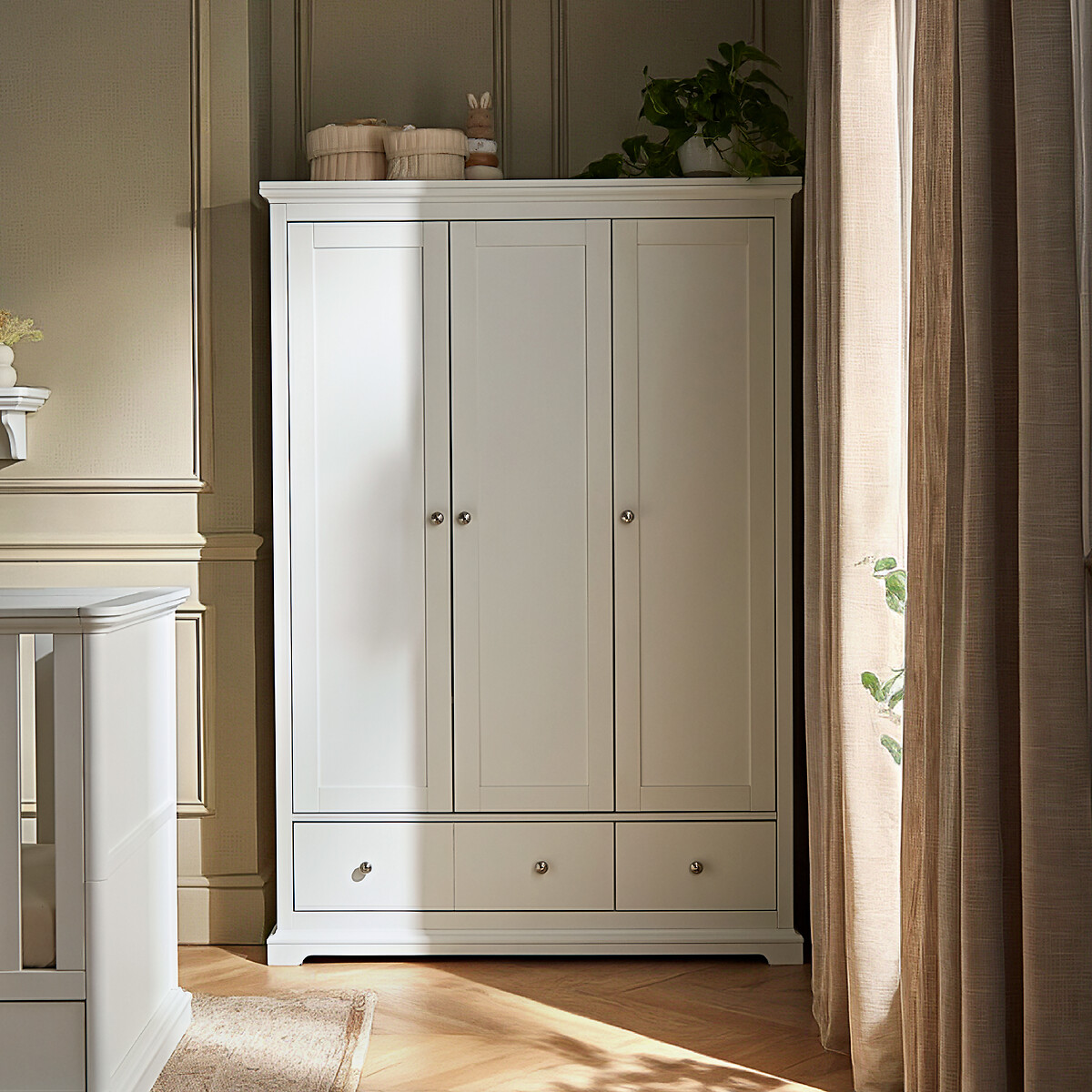 Beaumont Triple Nursery Wardrobe white, CUDDLECO
