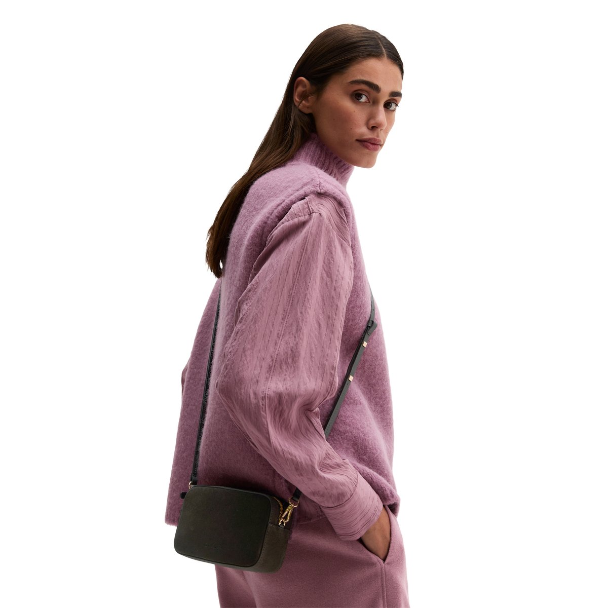 Sac à bandoulière modèle Liana en cuir velours souple gris, MARC O'POLO