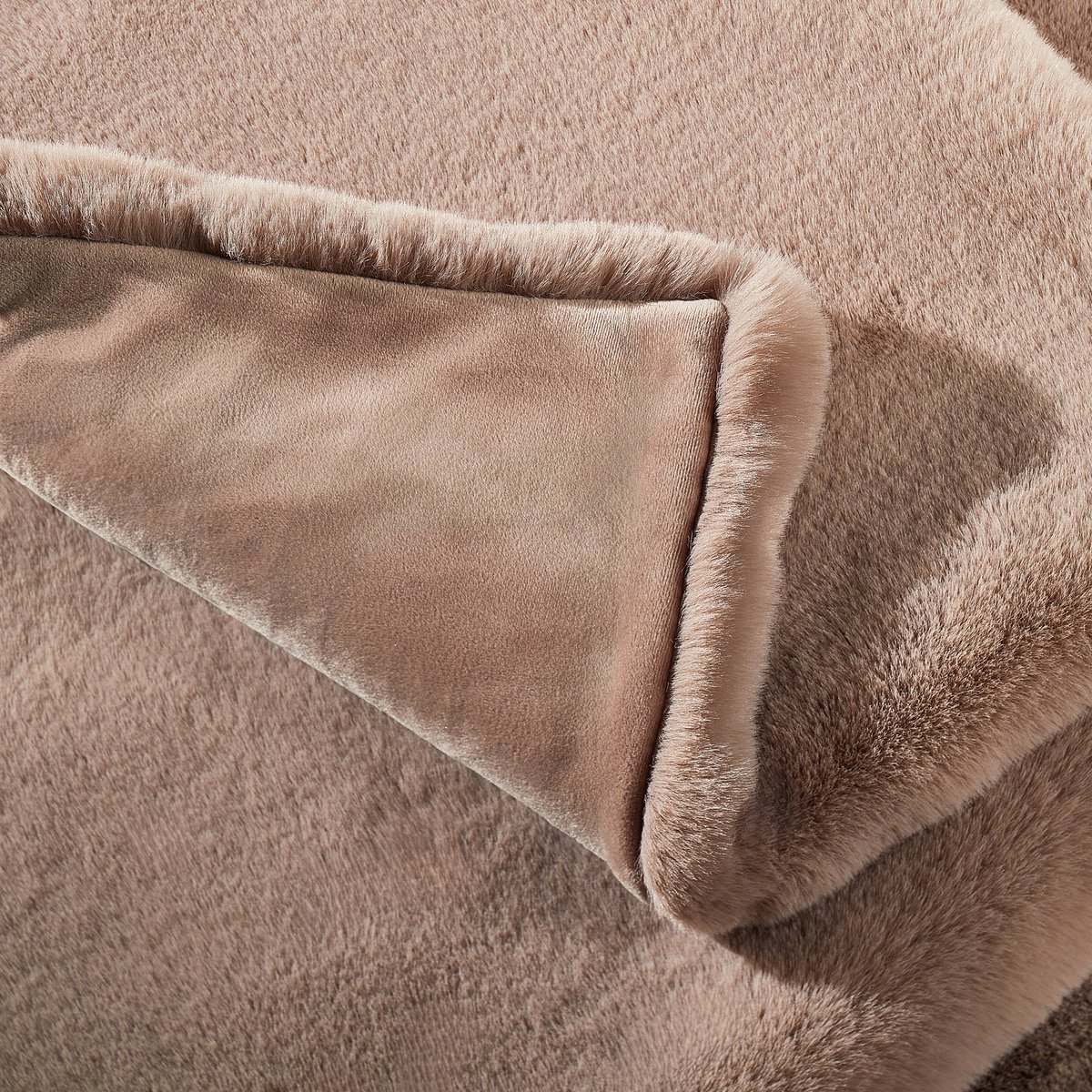 Plaid pour chien tissu imitation fourrure SOFT AFFAIR beige, LABONI