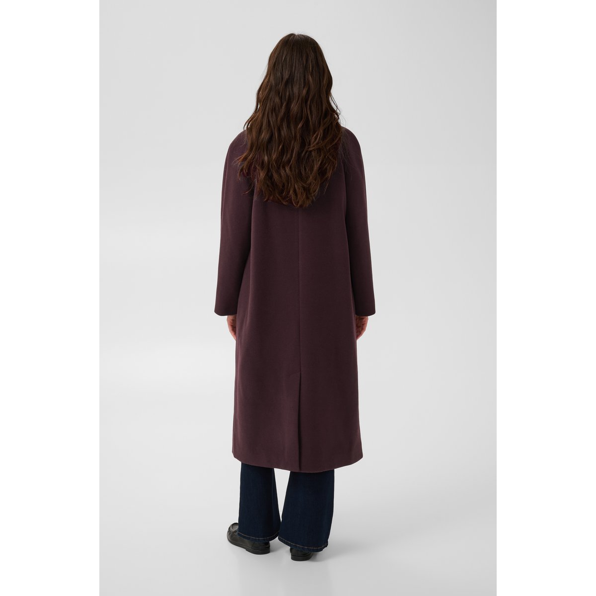 Manteau marron fudge, CULTURE