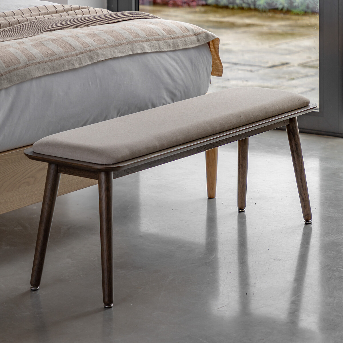Hale Smoked Oak & Linen Upholstered 2 Seater Dining Bench (124 cm) smoked oak, ÉDITÉ
