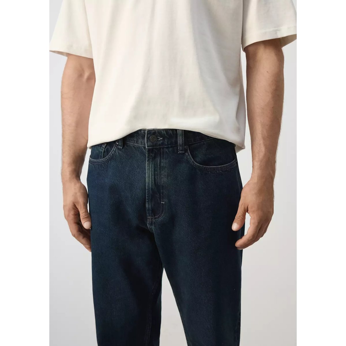 Jean Sammy court coupe carotte bleu foncé intense, MANGO MAN
