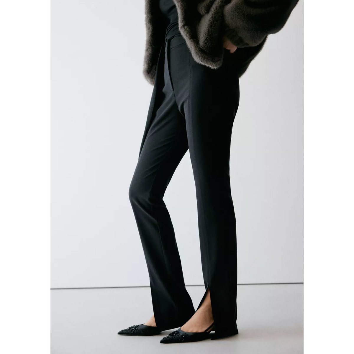 Pantalon skinny fendu en bas noir, MANGO