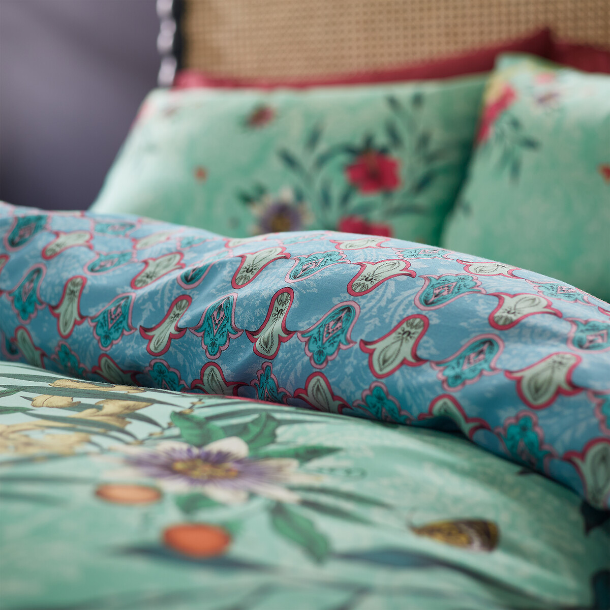 Paradise Parrot Sateen Duvet Cover and Pillowcase Set multi-coloured, MATTHEW WILLIAMSON