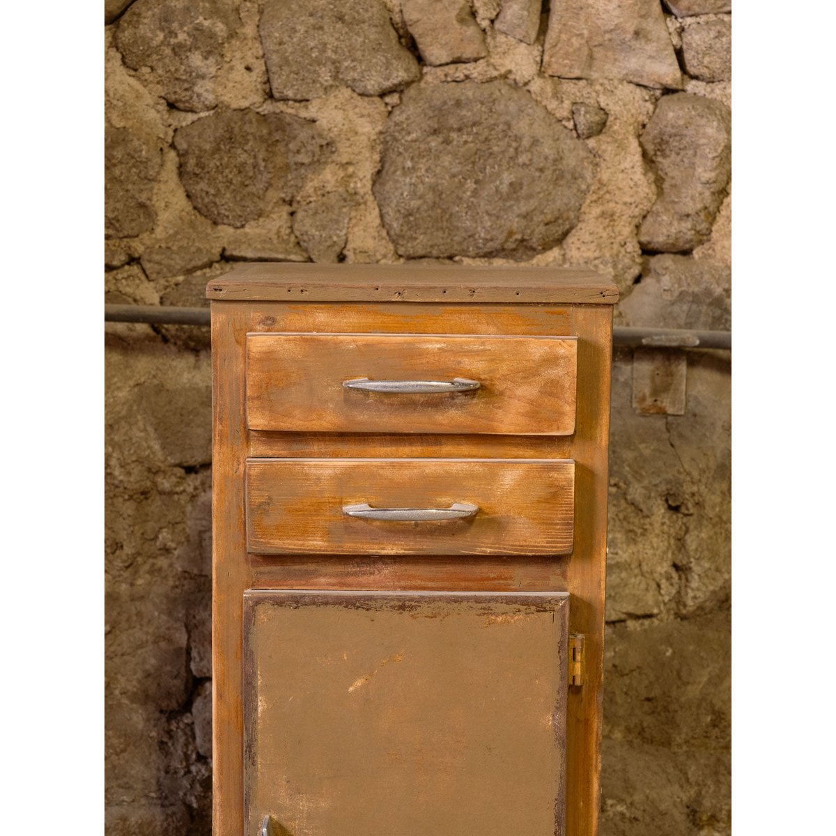 Meuble d'appoint en bois Gilbert N°1863 - Bon état beige, DEBONGOUT