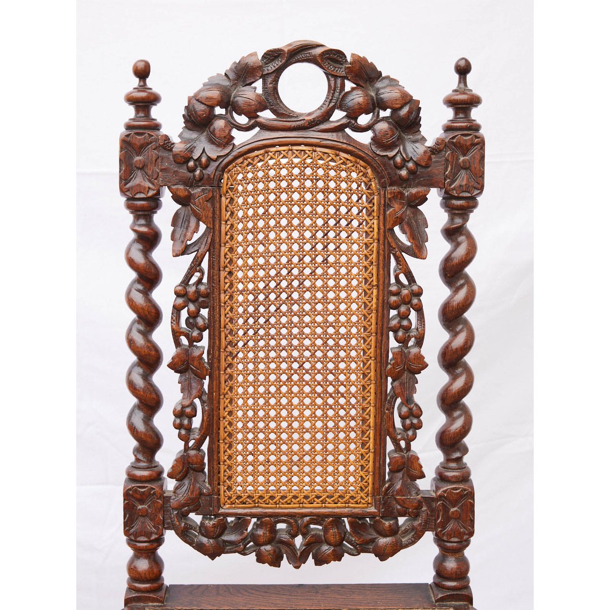 Lot de 4 chaises en chêne et cannage Claude N°1430 - Bon état bois foncé, DEBONGOUT