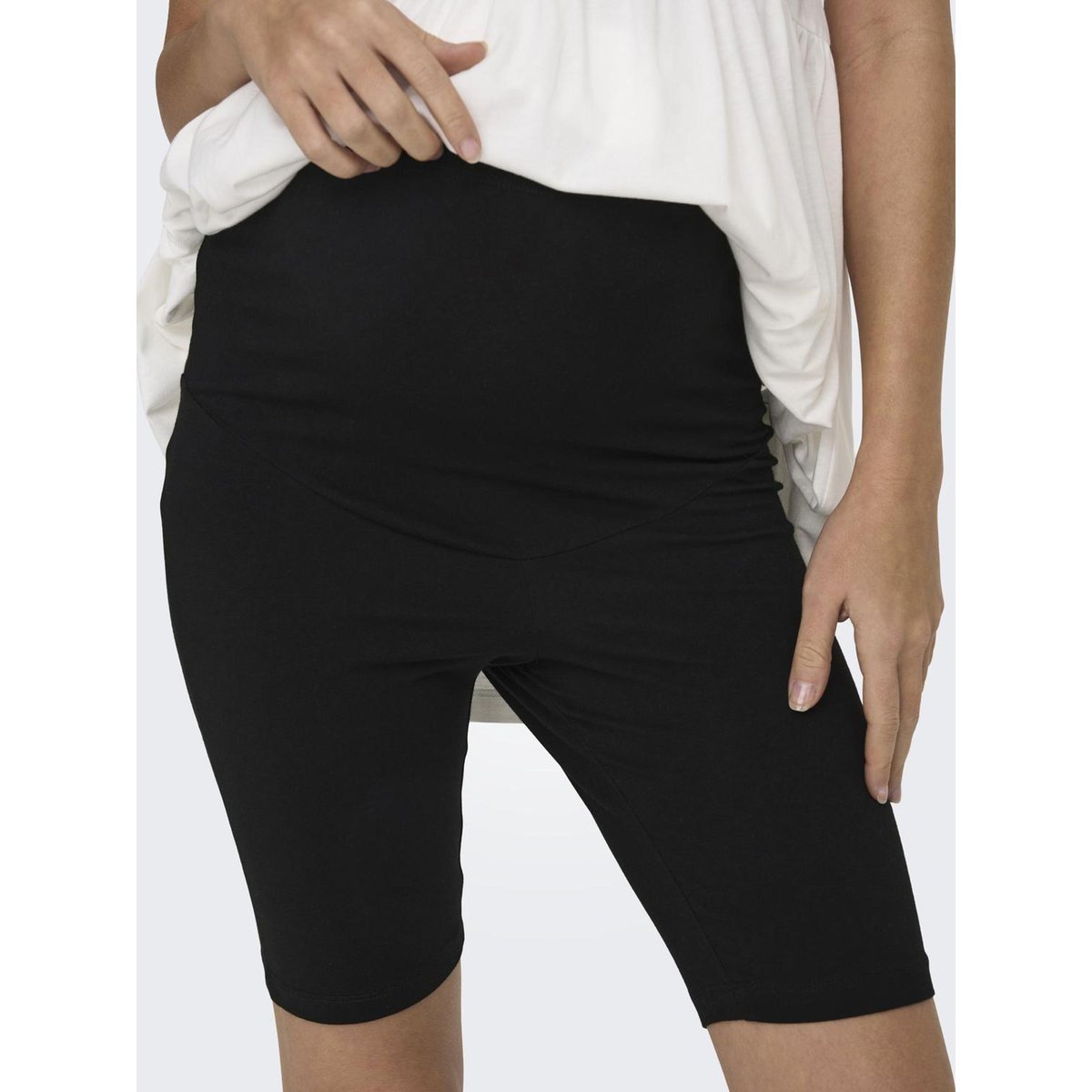 Short black 3, ONLY