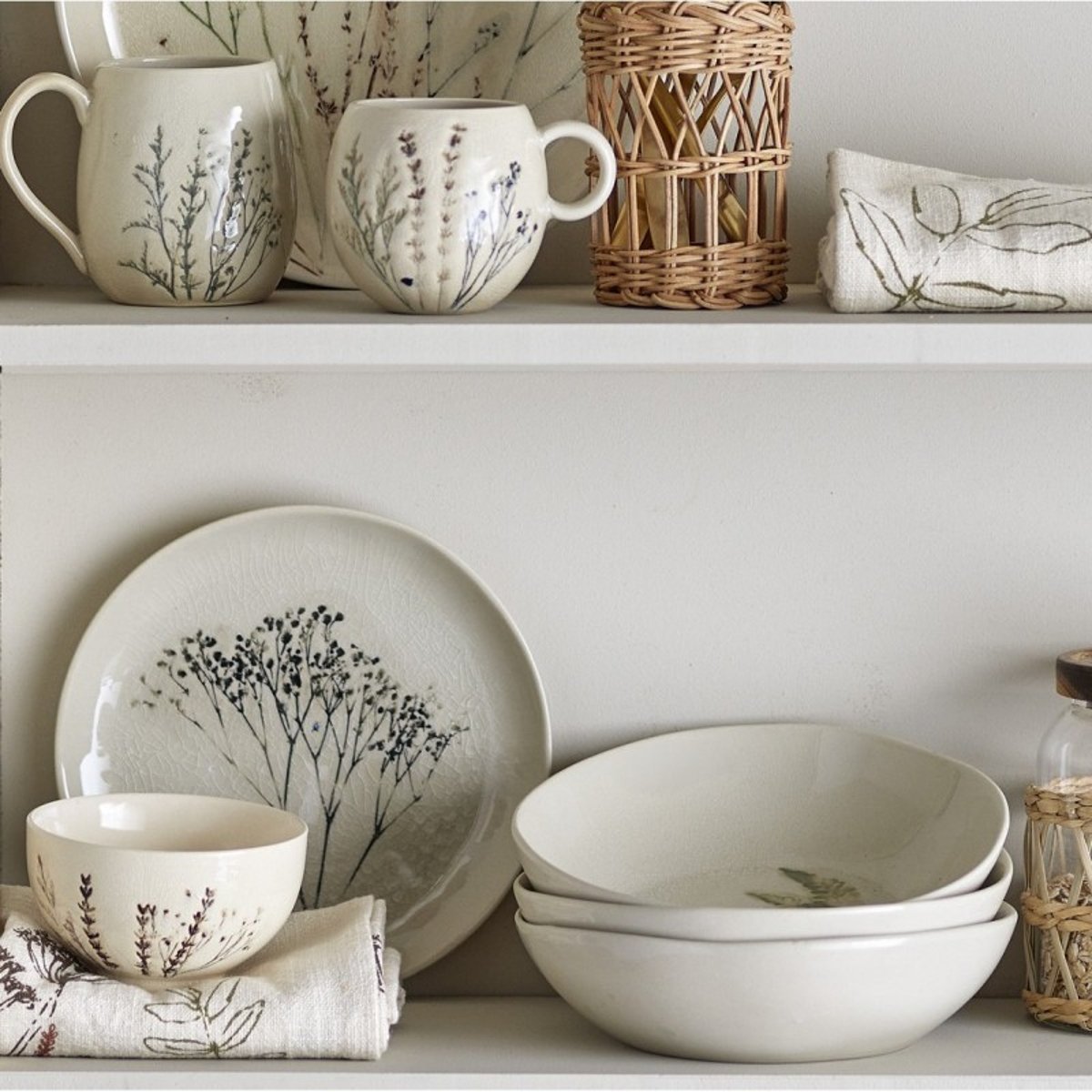 Bol céramique craquelée motif floral peint BEA écru, BLOOMINGVILLE