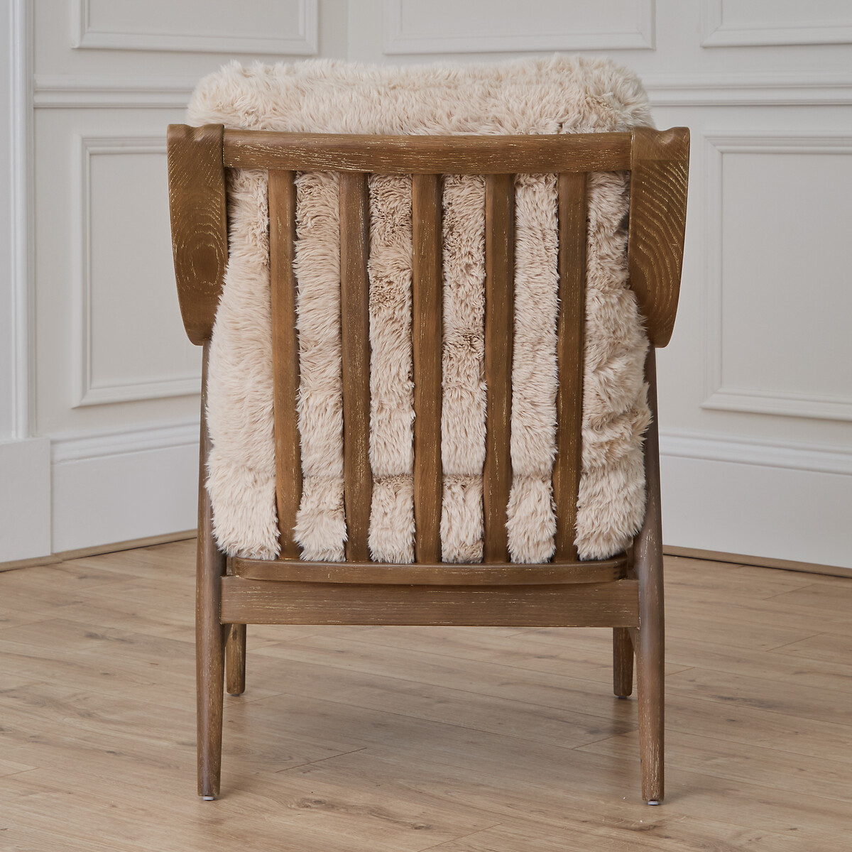 Struan Mid-Century Faux Fur Armchair with Solid Oak Frame natural, VOYAGE MAISON