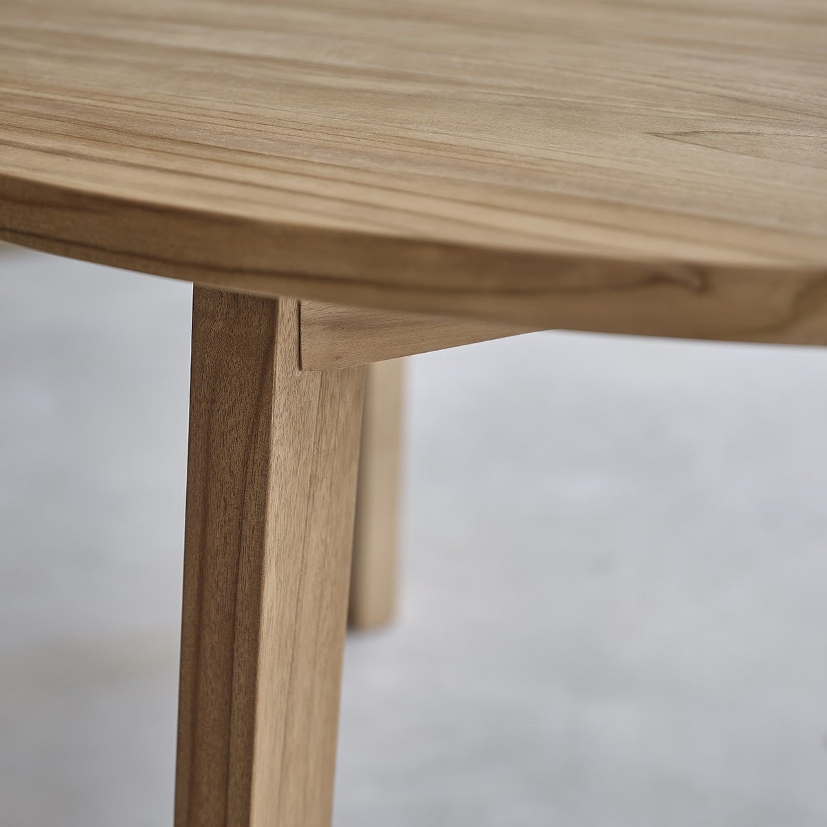 Table en teck massif ronde 4 pers. ALDO naturel, BERAH GETAH