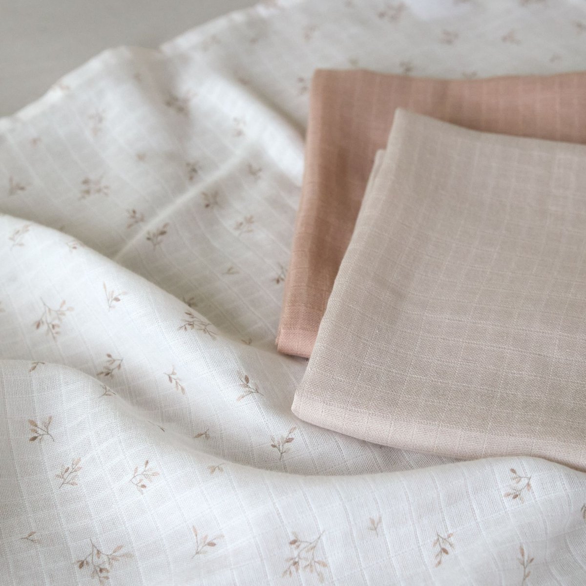 Lot de 3 langes beige, blanc, LASSIG