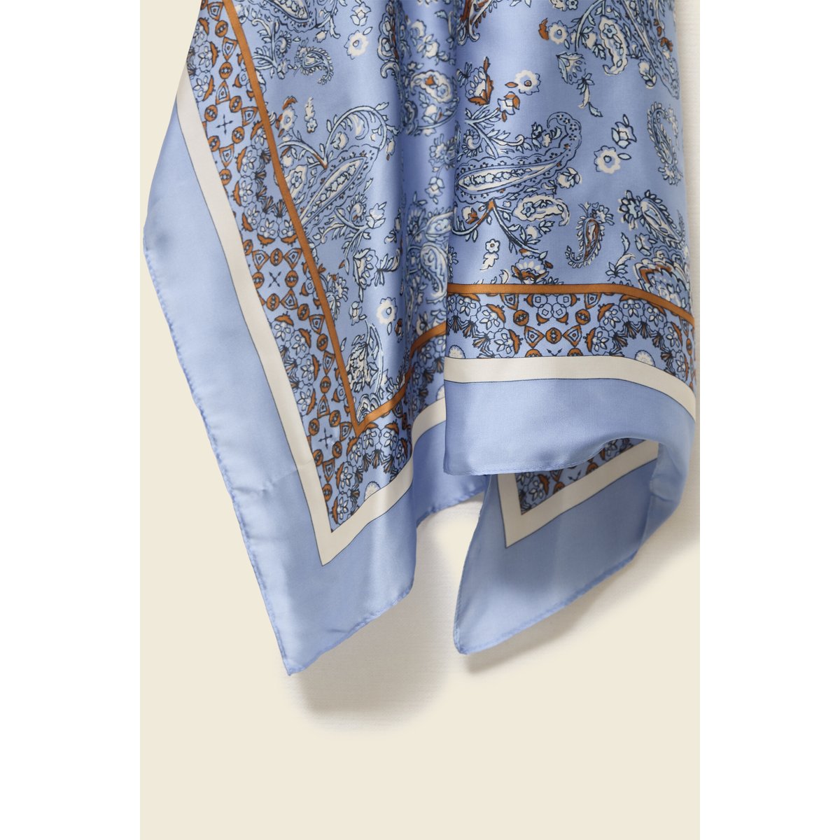 Foulard satiné bleu pastel, BONOBO