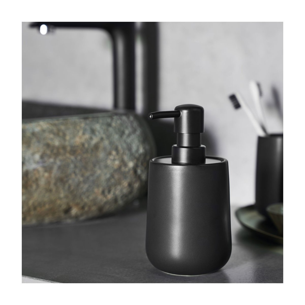 Distributeur de savon Edga noir, HOUSE DOCTOR