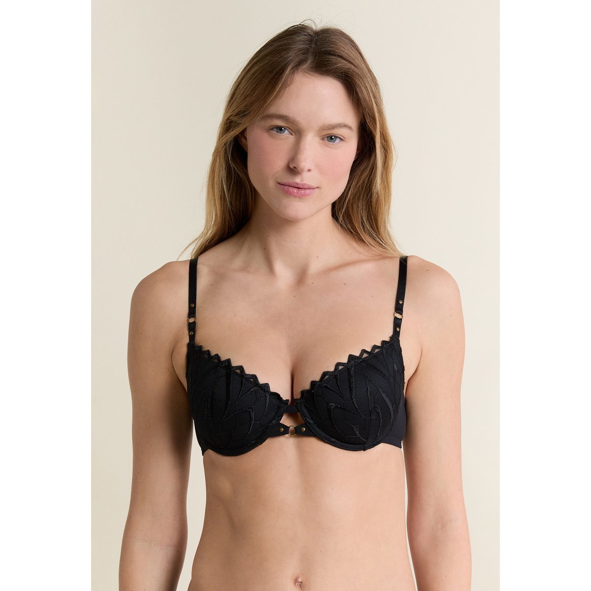 Soutien-gorge N.4 - Le coques fines METAMORPHOSE noir, ETAM