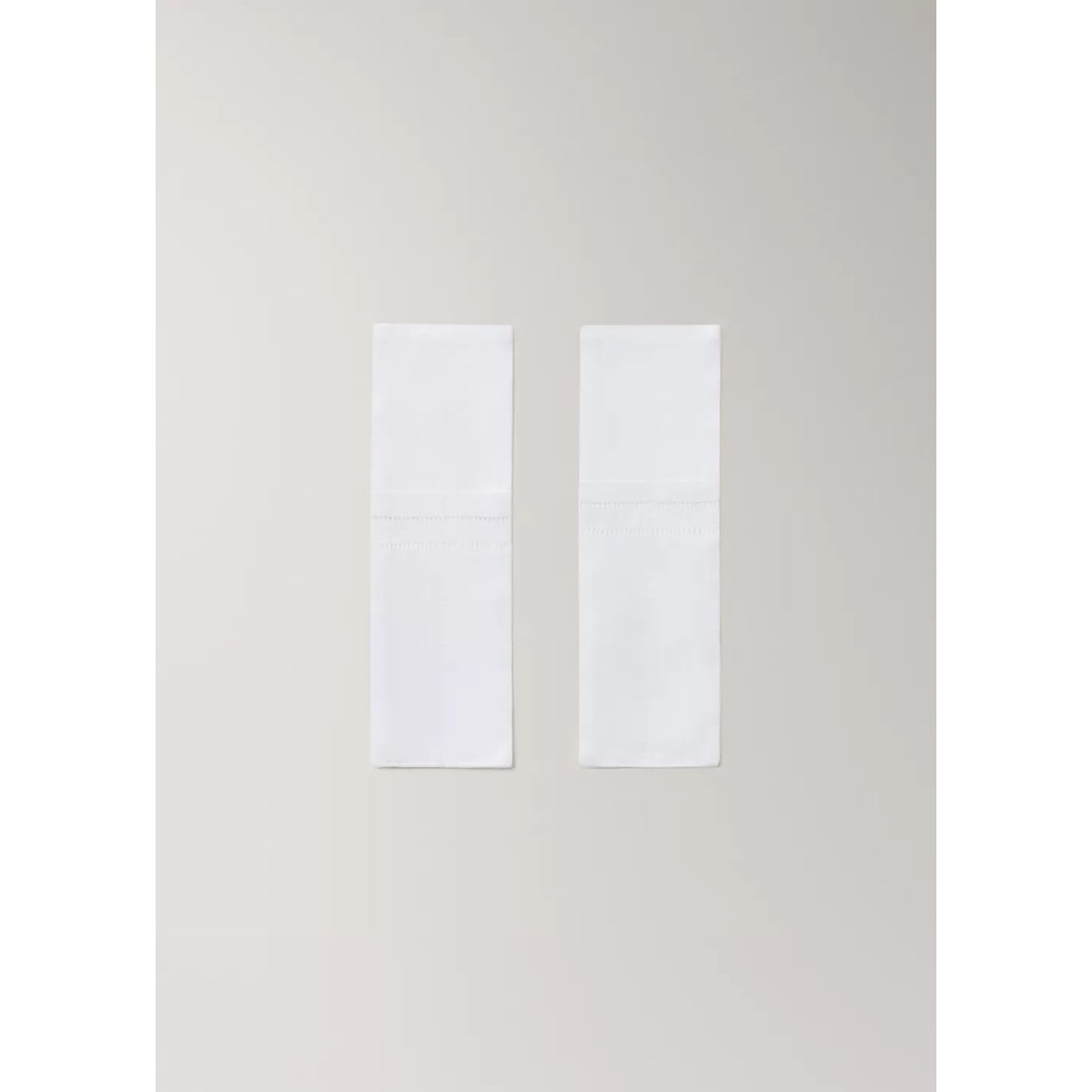 Porte-couverts en lin avec détail ajouré blanc, MANGO HOME