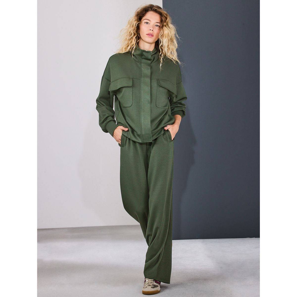 Chemise manches longues en lin mélangé veste utilitaire à fermeture éclair et col montant vert forêt, NEXT