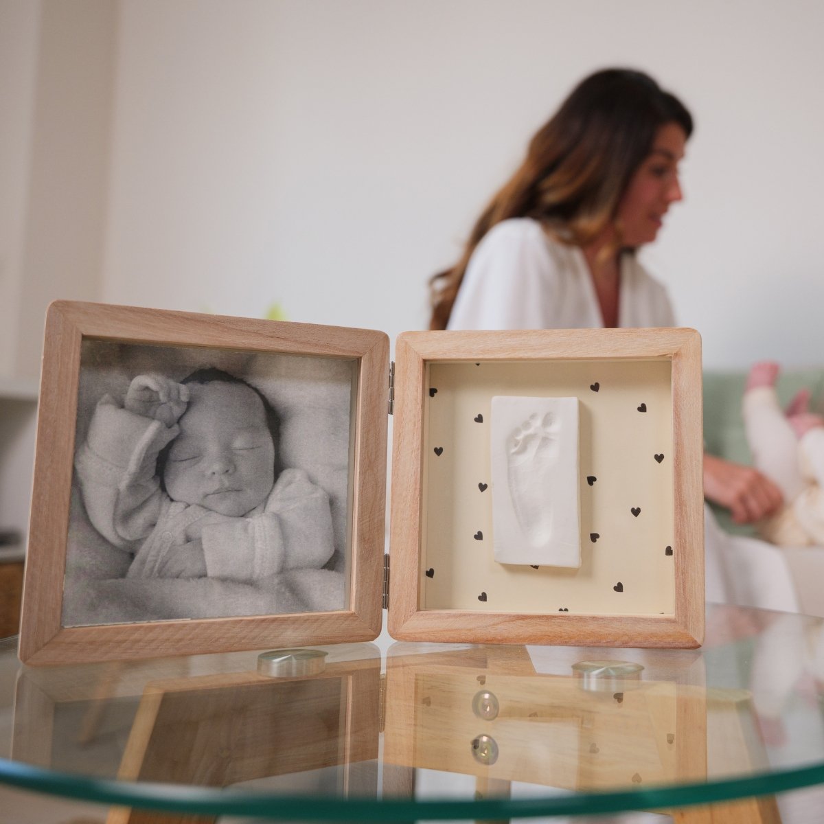 Cadre photo empreintes Double Jolis Cœurs beige, bois, PETIT ARTICHAUT