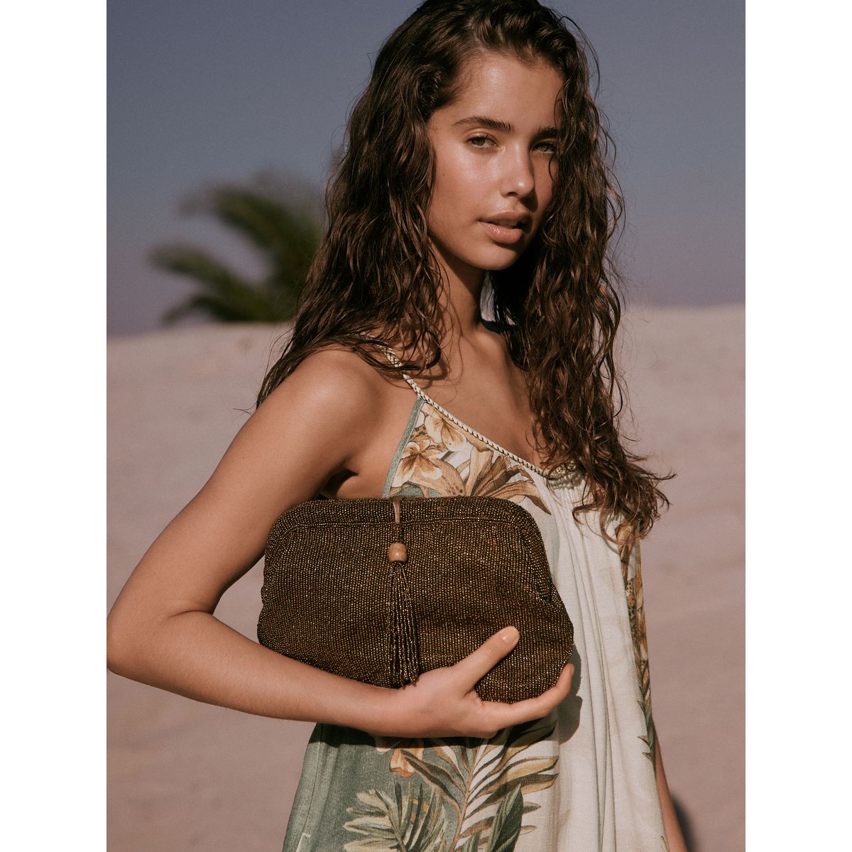 Pochette avec fermoir à ornements doré, NEXT