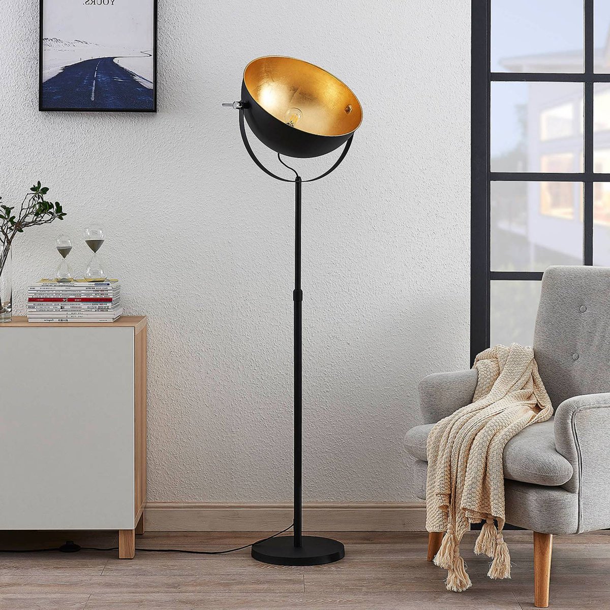 Lampadaire en métal moderne, Muriel noir, or, LINDBY