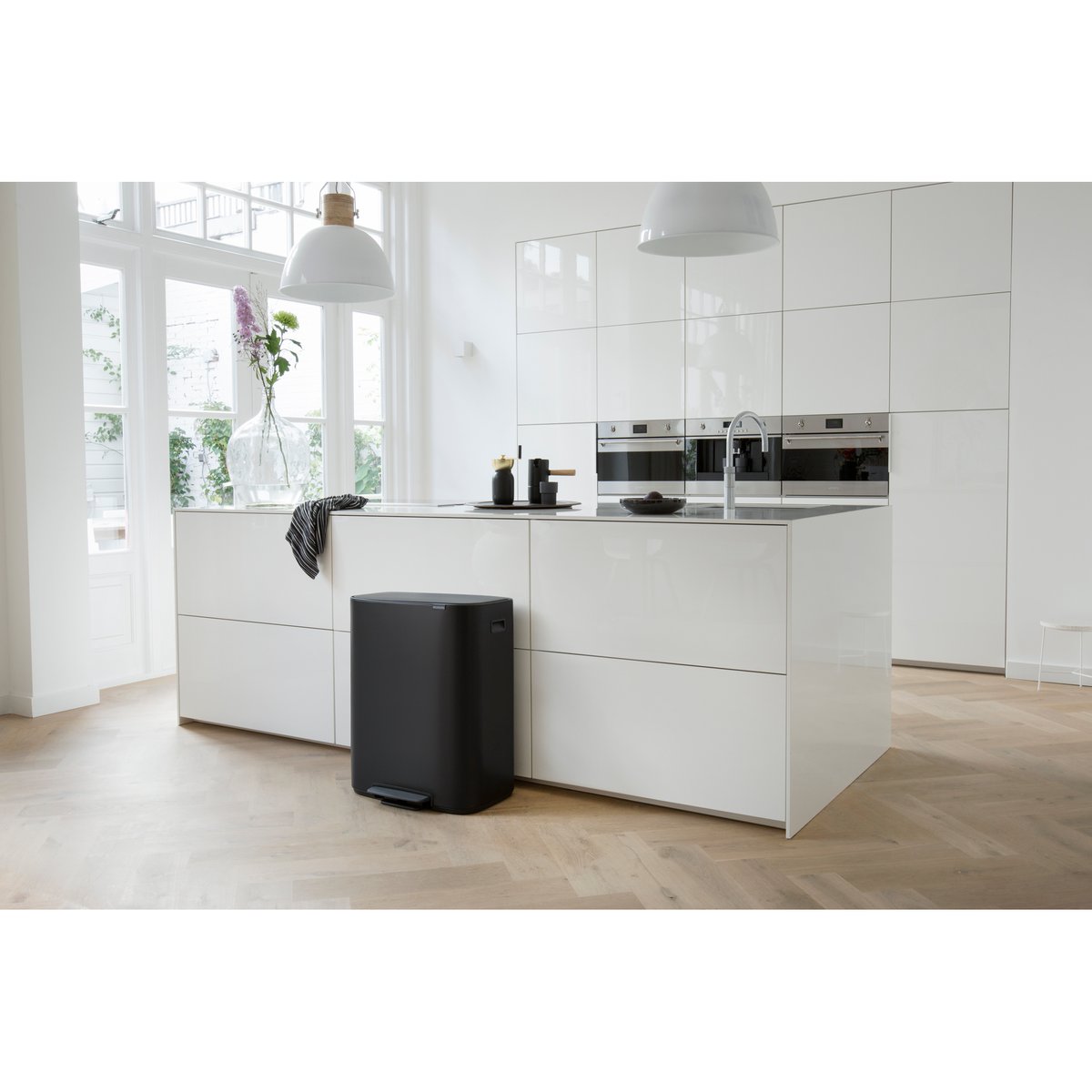 Poubelle à pédale BO WASTE BIN matt black, BRABANTIA