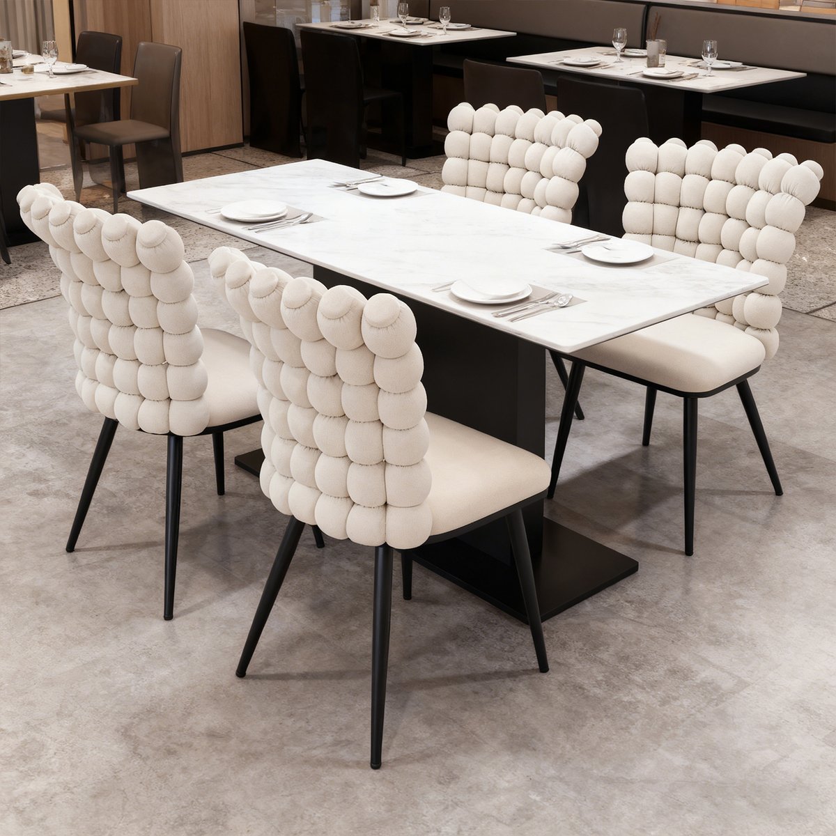 Lot de 4 chaises de salle à manger en velours avec pieds métal, BOBBI beige, MEUBLES COSY
