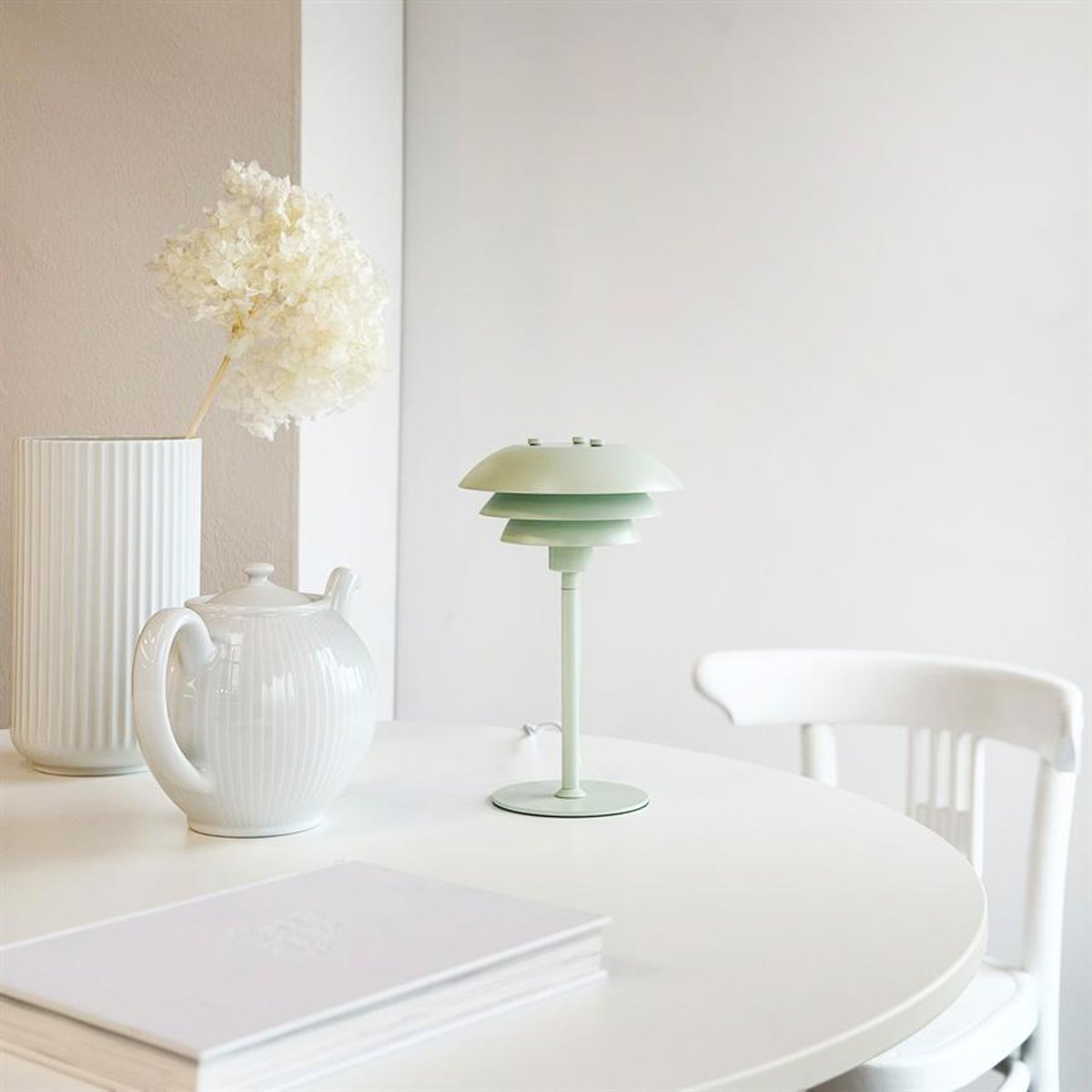 Lampe de table SIXTEEN vert menthe, DYBERG LARSEN