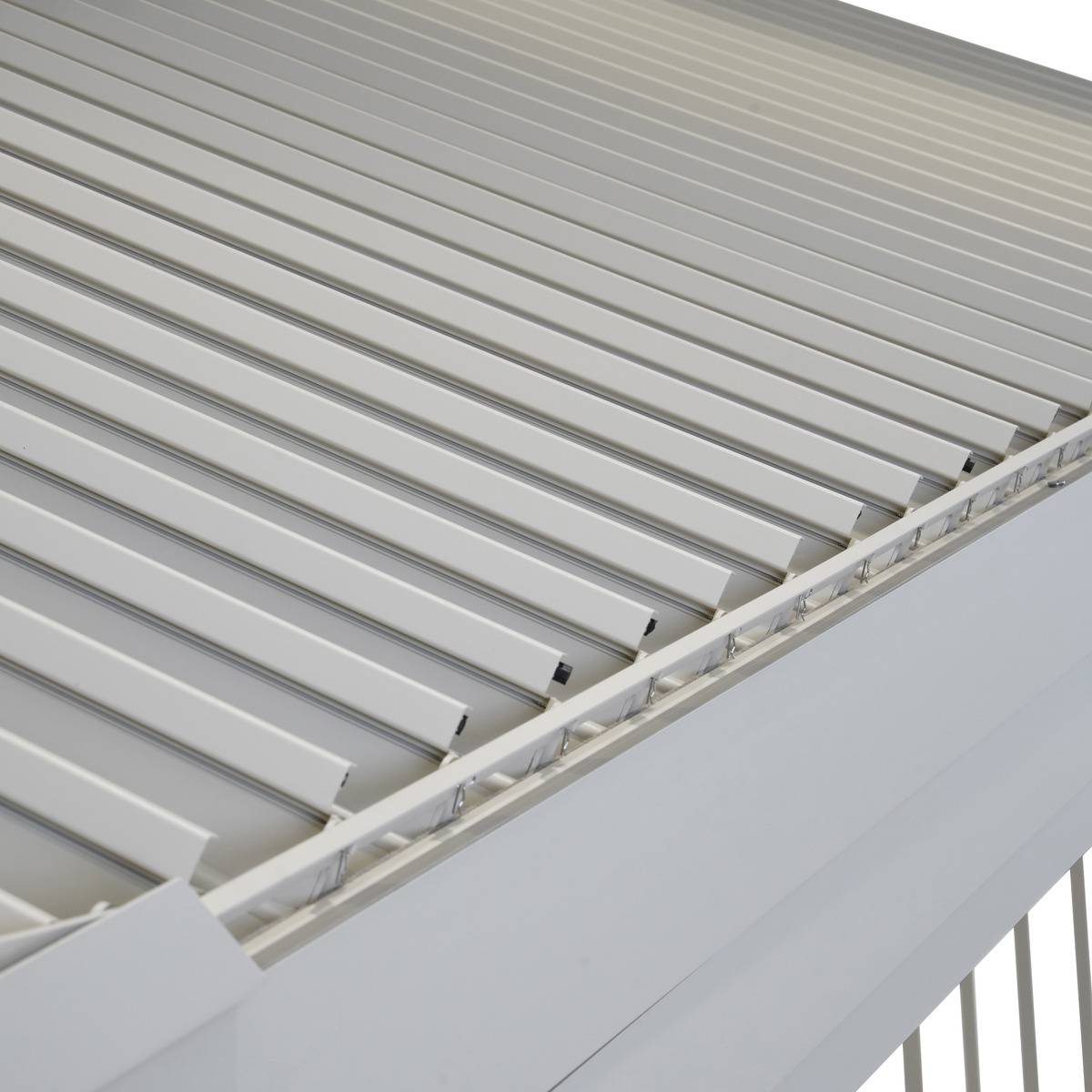 Pergola bioclimatique en aluminium effet bois rideaux déperlants 4x3m ECOZIA beige lin, HESPERIDE