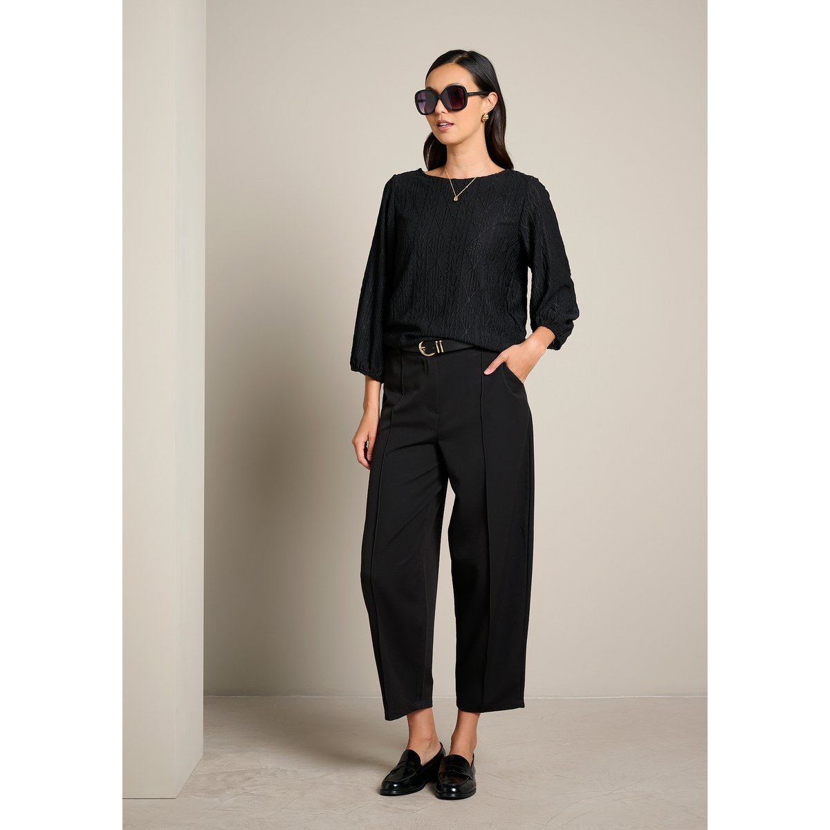 T-shirt texturé manches 3/4 col bateau noir, LOLALIZA