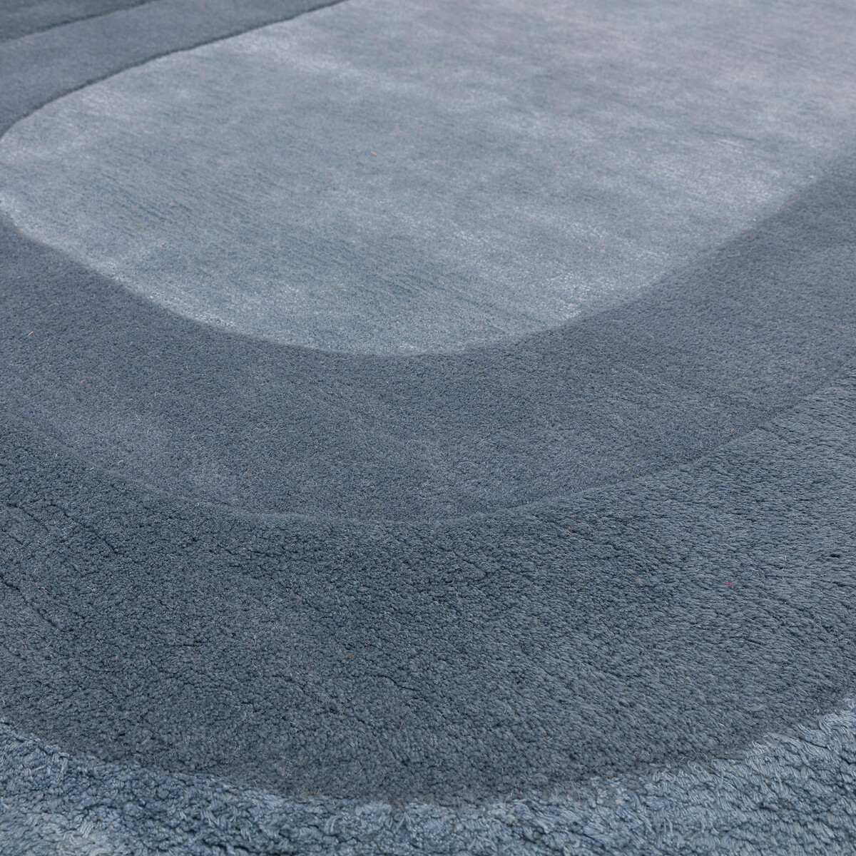 Tonal Border Oval Shaped Rug blue, ÉDITÉ