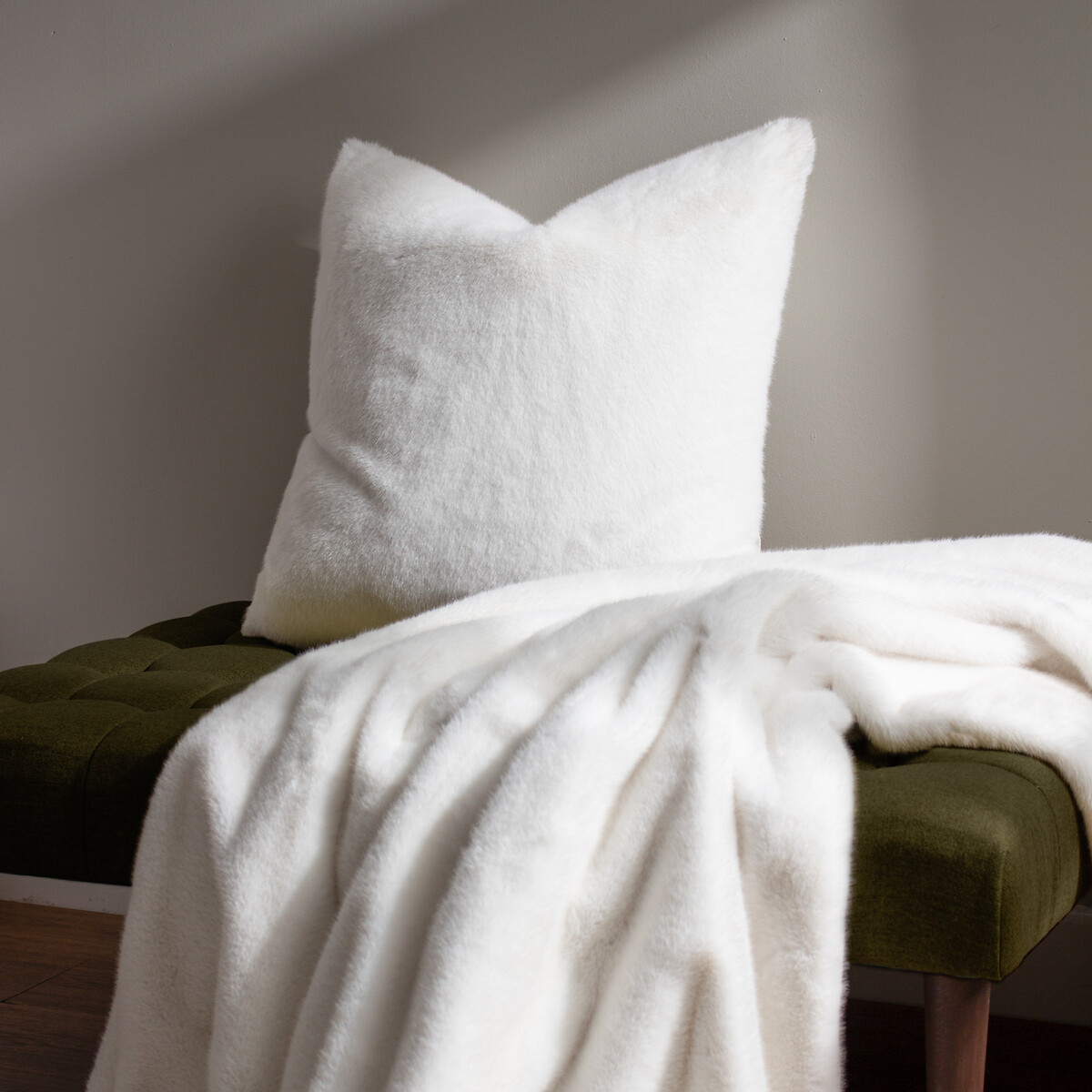 Stanza Faux Fur Feather Filled Cushion white, PAOLETTI