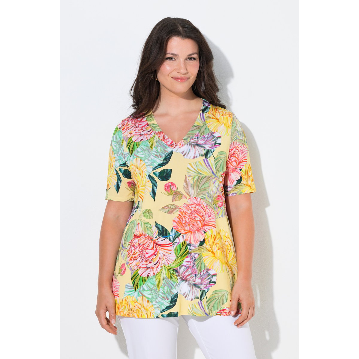 T-shirt au tombé fluide, motif à fleurs jaune citron, ULLA POPKEN