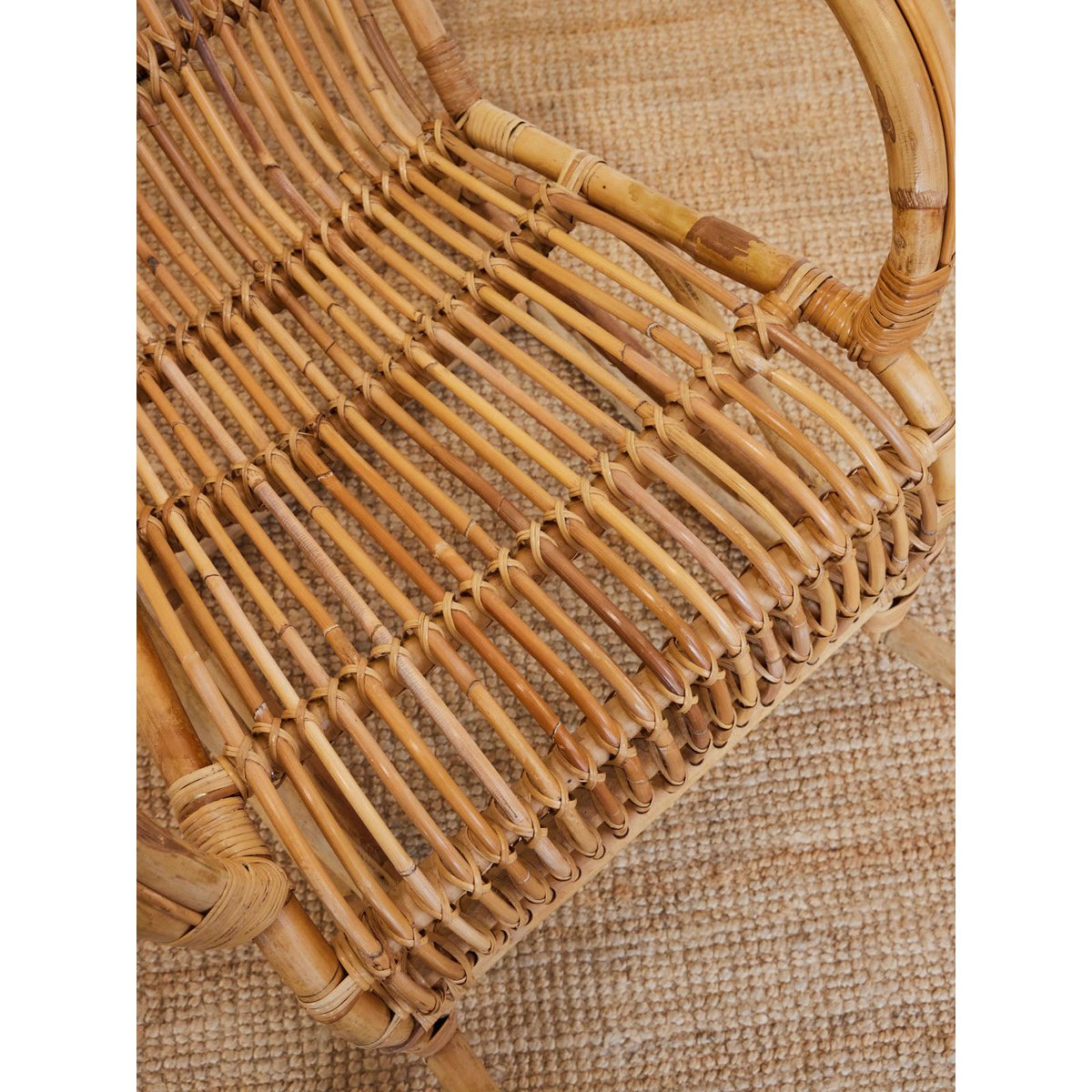 Rocking-chair en rotin Alibert N°107 - Bon état bois clair, DEBONGOUT