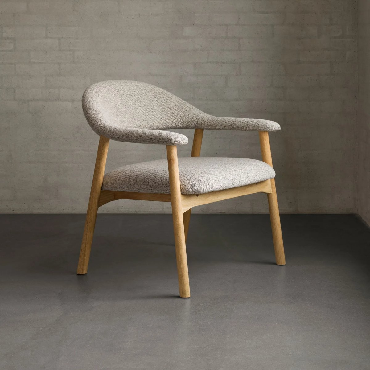 Fauteuil avec accoudoirs en chêne et tissu bouclette beige - ELYA beige, HELLIN, DEPUIS 1862
